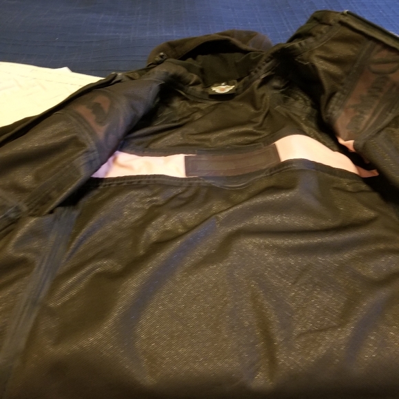 Harley Davidson Riding Jacket - Picture 3 of 7